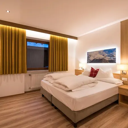 Lejlighedshotel La Tambra - With Restaurant 3*