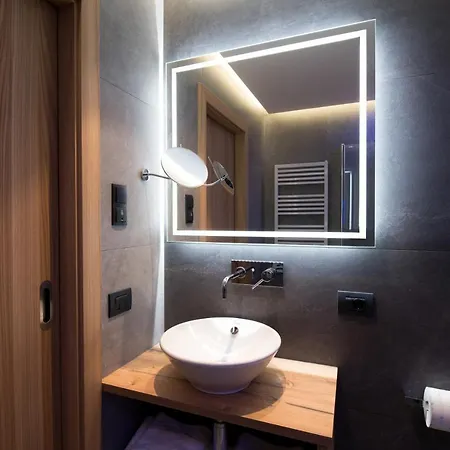 Lejlighedshotel La Tambra - With Restaurant 3*